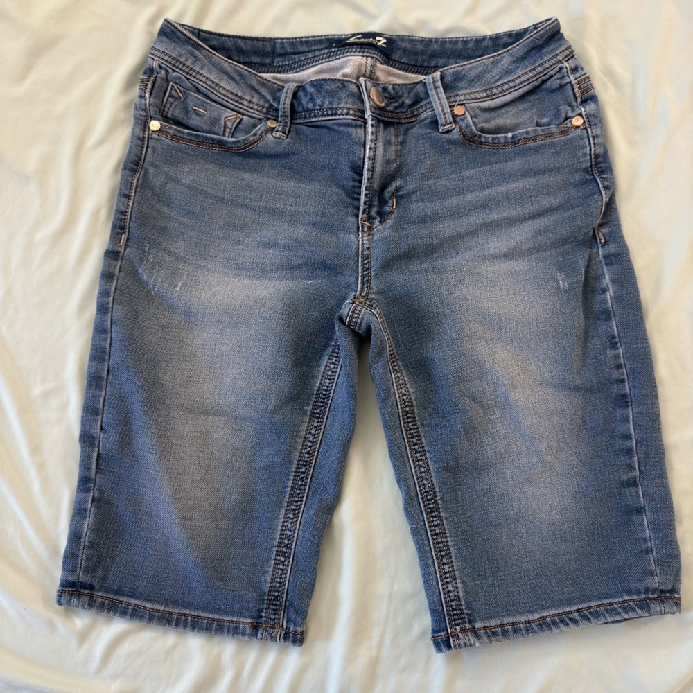 Seven7 Women’s weekend Shorts ( denim )